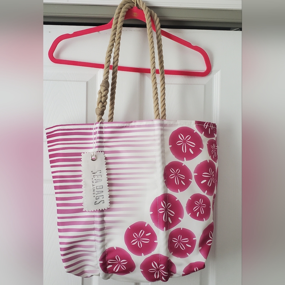 Sea Bags Maine Pink and White Women's Cure Tote Bag